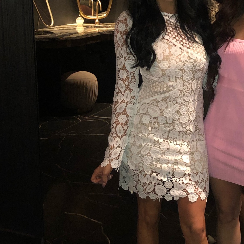 Selfie Leslie floral asymmetrical mesh dress